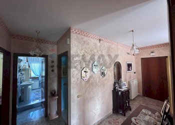 Hall / corridoio - Trilocale via antonio de curtis
 
7, Rovito - foto 30