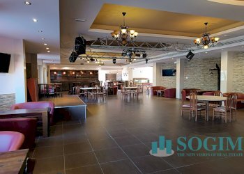 Interno_6 - Commercial Premises Via Repubblica
 
7, Lurate Caccivio - photo 12