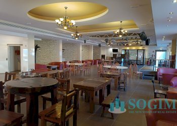 Interno_11 - Commercial Premises Via Repubblica
 
7, Lurate Caccivio - photo 17