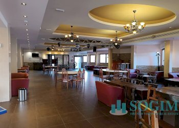 Interno_13 - Commercial Premises Via Repubblica
 
7, Lurate Caccivio - photo 19