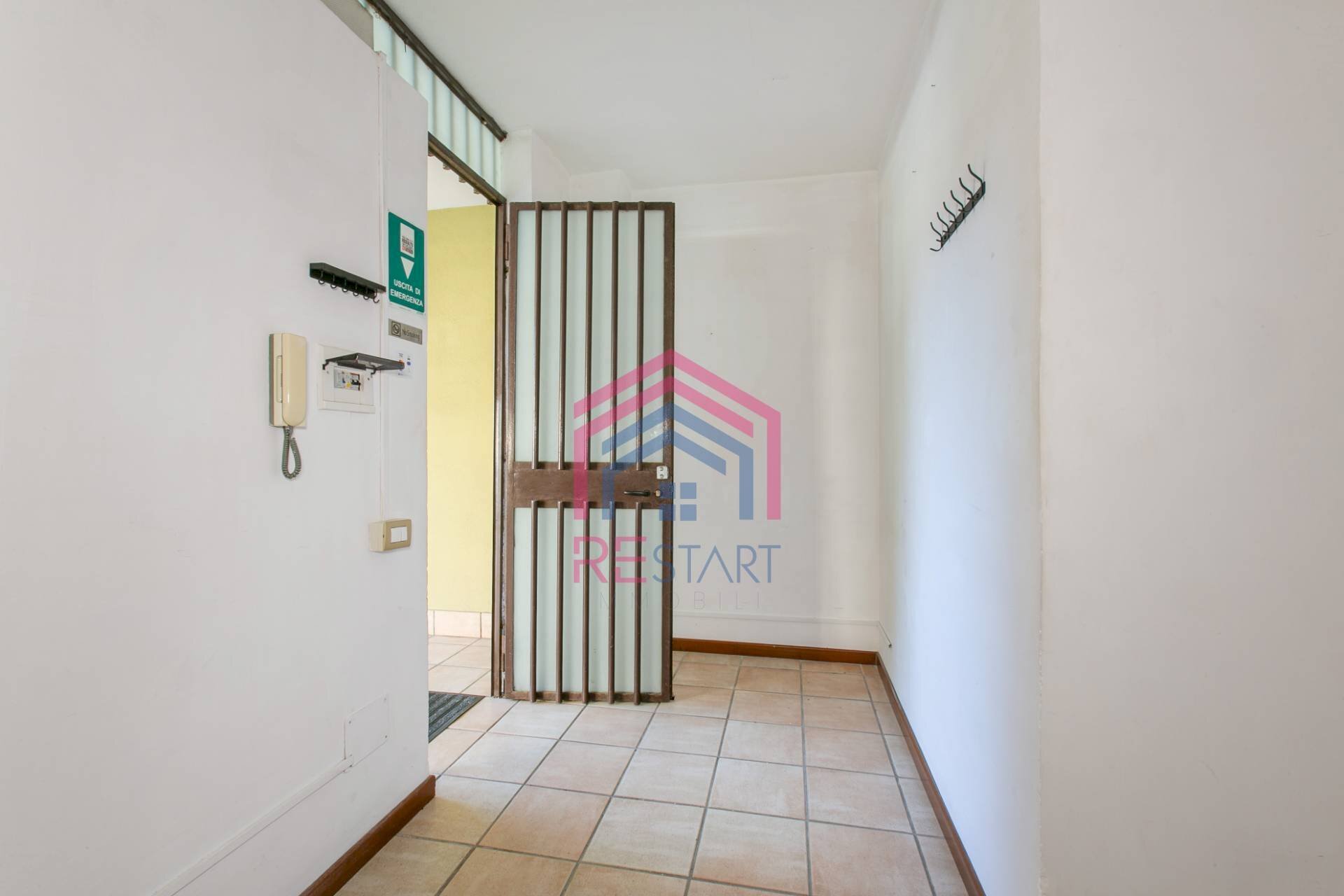 Foto 3 - Ufficio VIa Bruno Buozzi
 
9, Pomezia - foto 3