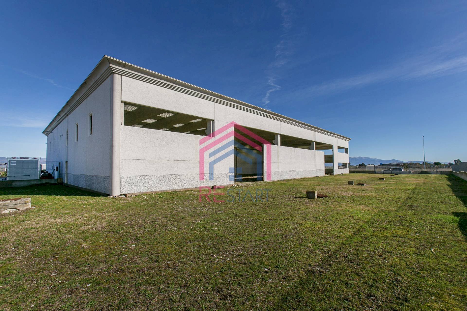 Foto 1 - Capannone Via della Produzione
 
snc, Aprilia - foto 1