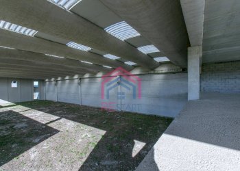 Foto 27 - Capannone Via della Produzione
 
snc, Aprilia - foto 27