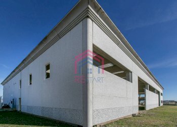 Foto 1 - Capannone Via della Produzione
 
snc, Aprilia - foto 1