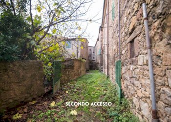 Giardino - Appartamento VIA ROMA
 
21, Roccastrada - foto 44