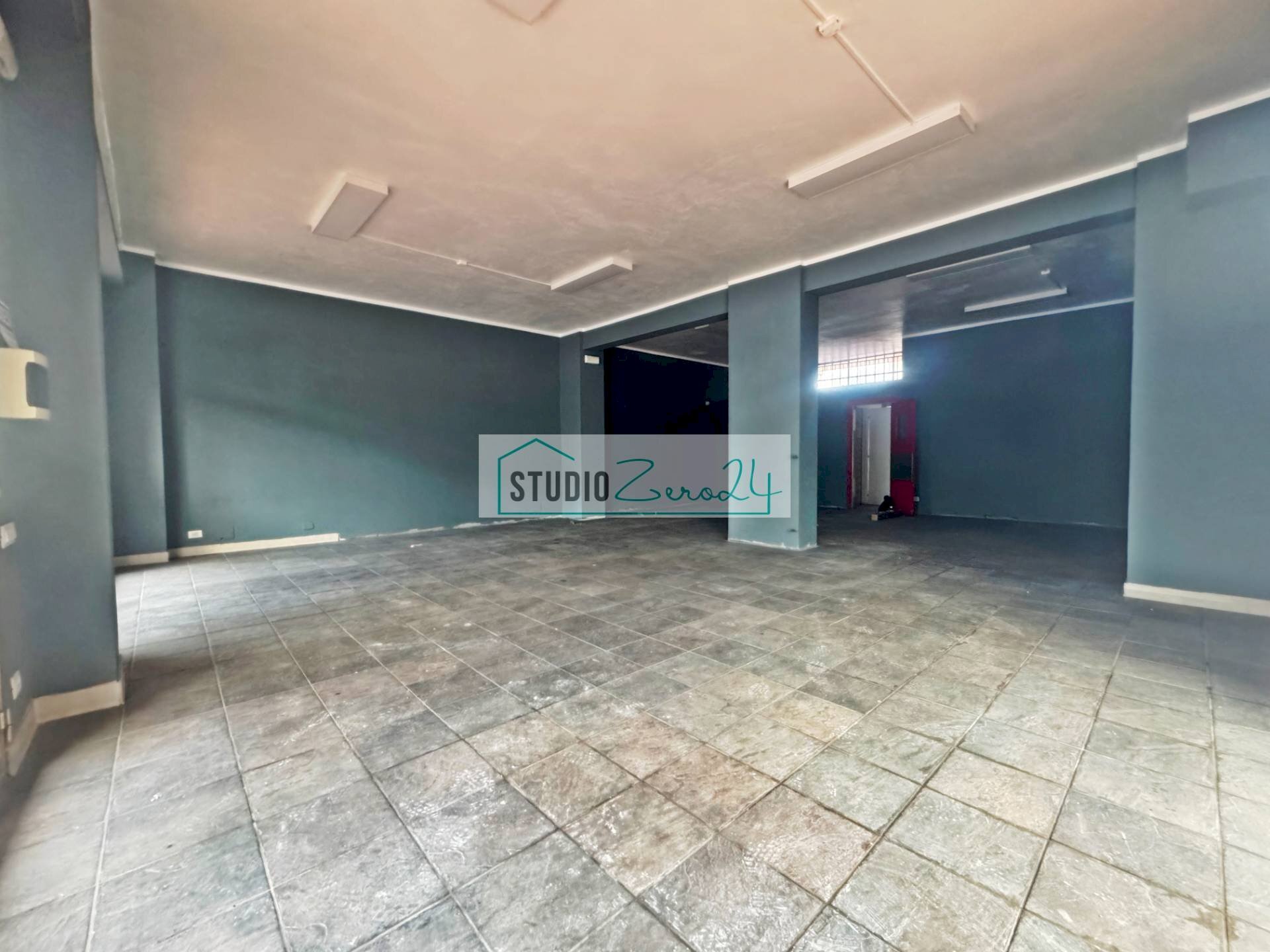 Foto 1 - Commercial Premises VIALE STAZIONE, Massa - photo 1