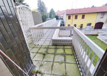 Balcone - Quadrilocale piazza Europa, 23, San Vittore Olona - foto 40