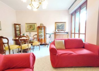 Salone - Quadrilocale piazza Europa, 23, San Vittore Olona - foto 4