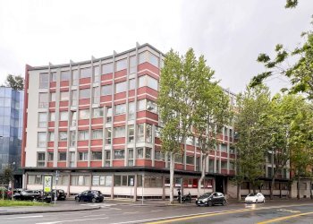 Foto 1 - Ufficio VIALE VITTORIO VENETO
 
80, Prato - foto 1