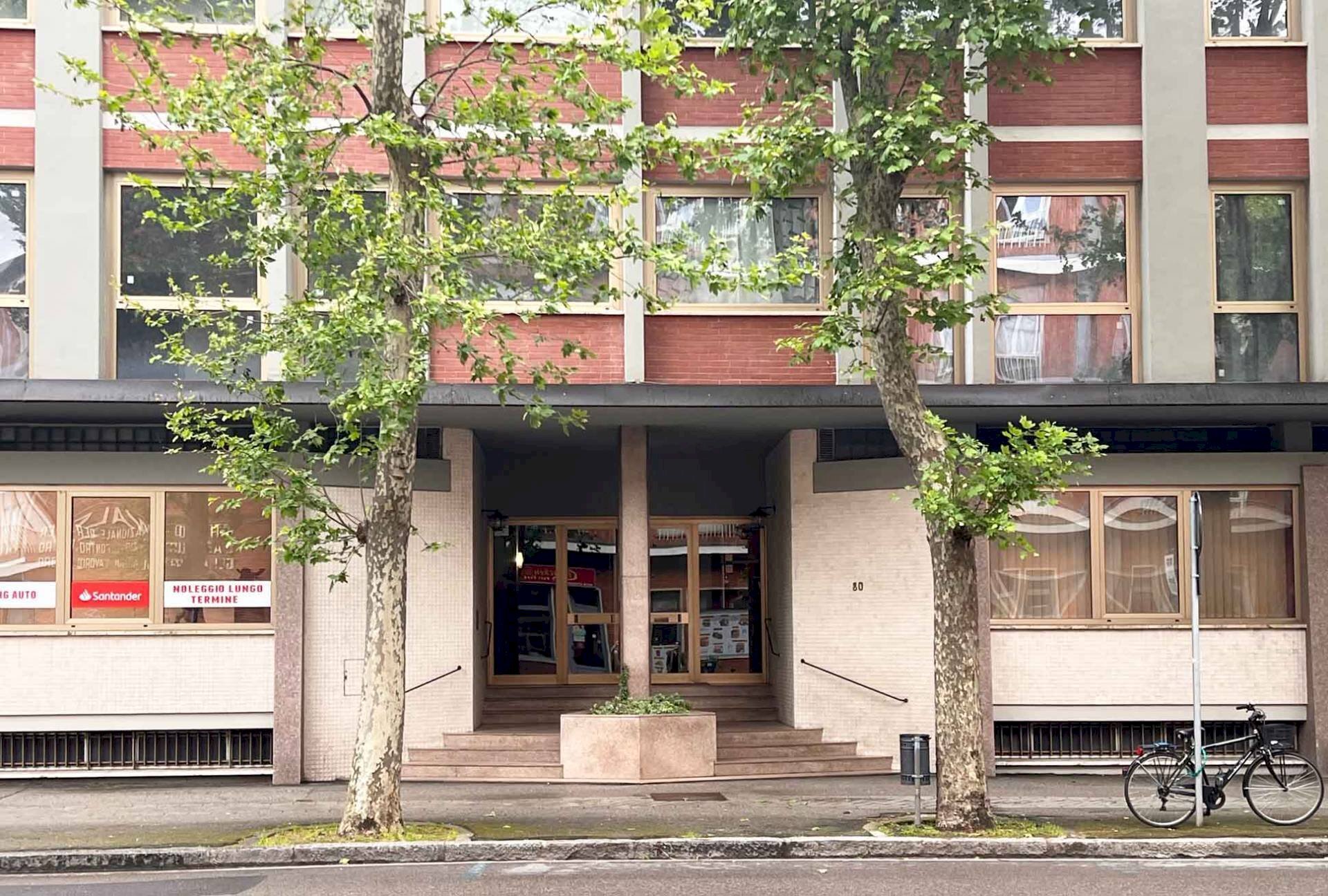 Foto 3 - Ufficio VIALE VITTORIO VENETO
 
80, Prato - foto 3