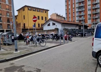 Zona - Box piazza della Resistenza, 10, Bologna (zona Centro Storico) - foto 19