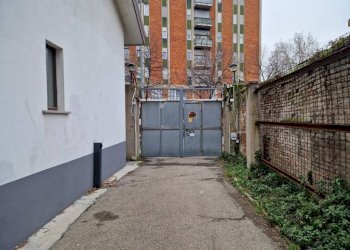 Posto macchina - Box piazza della Resistenza, 10, Bologna (zona Centro Storico) - foto 21