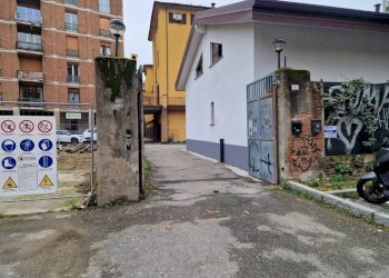 Zona - Box piazza della Resistenza, 10, Bologna (neighborhood Centro Storico) - photo 3