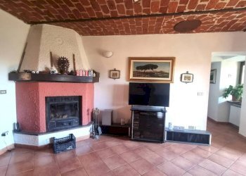 Salone - Rustico Incisa Scapaccino - foto 4