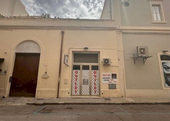 facciata - Locale Commerciale d'angiò, Gallipoli - foto 1