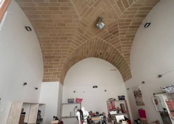 Foto 2 - Locale Commerciale d'angiò, Gallipoli - foto 2