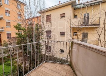 Balcone - Appartamento via Lodovico Varthema, Bologna (zona Colli) - foto 13