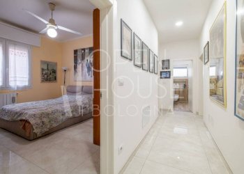 Corridoio - Appartamento via Lodovico Varthema, Bologna (zona Colli) - foto 19