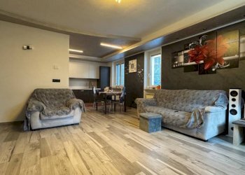 Salone - Villa a Schiera strada Statale della Valle d'Aosta, Quart - foto 4