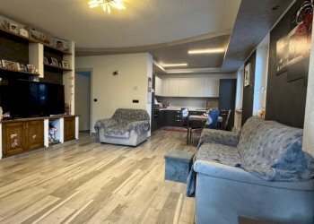 Salone - Villa a Schiera strada Statale della Valle d'Aosta, Quart - foto 5