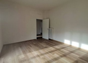 Camera da letto - Trilocale Torino - foto 20