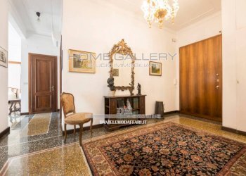 Ingresso - Appartamento via Felice Cavallotti, Genova (zona Albaro) - foto 13