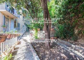 Giardino - Appartamento via Felice Cavallotti, Genova (zona Albaro) - foto 15