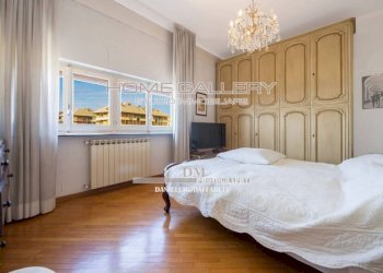 Camera da letto - Appartamento via Puggia, Genova (zona Albaro) - foto 26