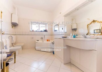 Bagno - Appartamento via Puggia, Genova (zona Albaro) - foto 13