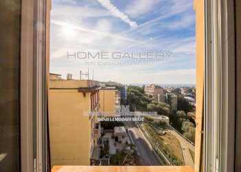 Vista - Appartamento via Puggia, Genova (zona Albaro) - foto 1