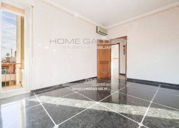 Camera da letto - Quadrilocale via Lorenzo Ghiglini, 4, frazione Quinto Al Mare, Genova - foto 7