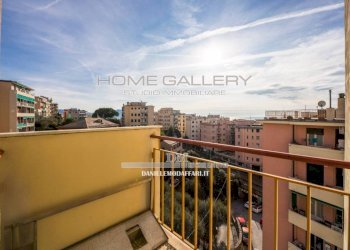 Balcone - Quadrilocale via Lorenzo Ghiglini, 4, frazione Quinto Al Mare, Genova - foto 1