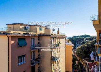 Vista - Trilocale via Giorgio Chiesa, Genova (zona Quarto) - foto 2