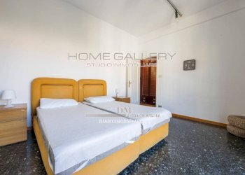Camera da letto - Trilocale via Giorgio Chiesa, Genova (zona Quarto) - foto 12