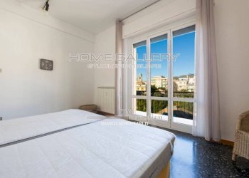 Camera da letto - Trilocale via Giorgio Chiesa, Genova (zona Quarto) - foto 13