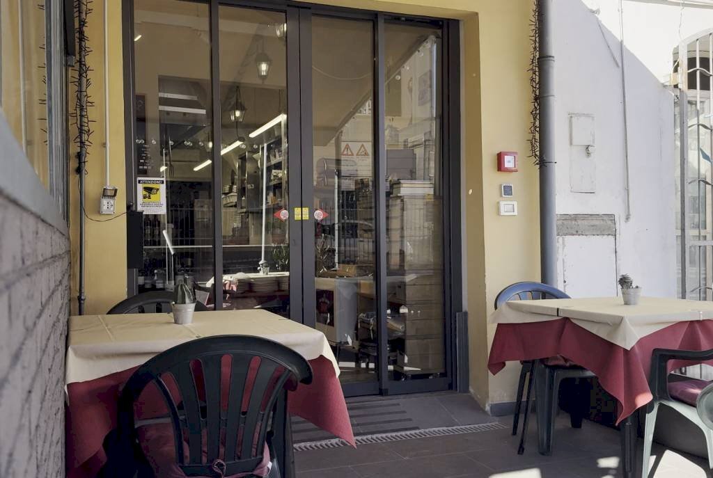 Interno non residenziale - Ristorante via Scarincio, Imperia - foto 3