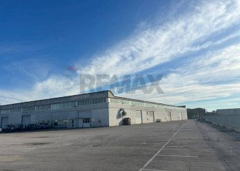 Edificio all\'aperto - Capannone Via Trieste
 
27, Pomezia - foto 3