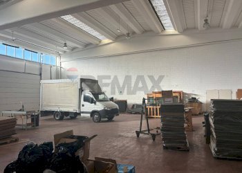 Palestra - Capannone Via Trieste
 
27, Pomezia - foto 16