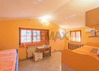 Sala da pranzo - Villa Via Colle Zioni
 
8, Velletri - photo 16