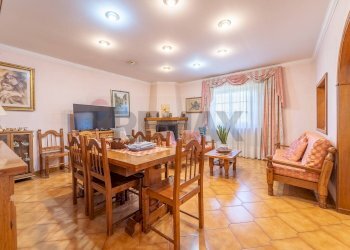 Sala da pranzo - Villa Via Colle Zioni
 
8, Velletri - photo 34