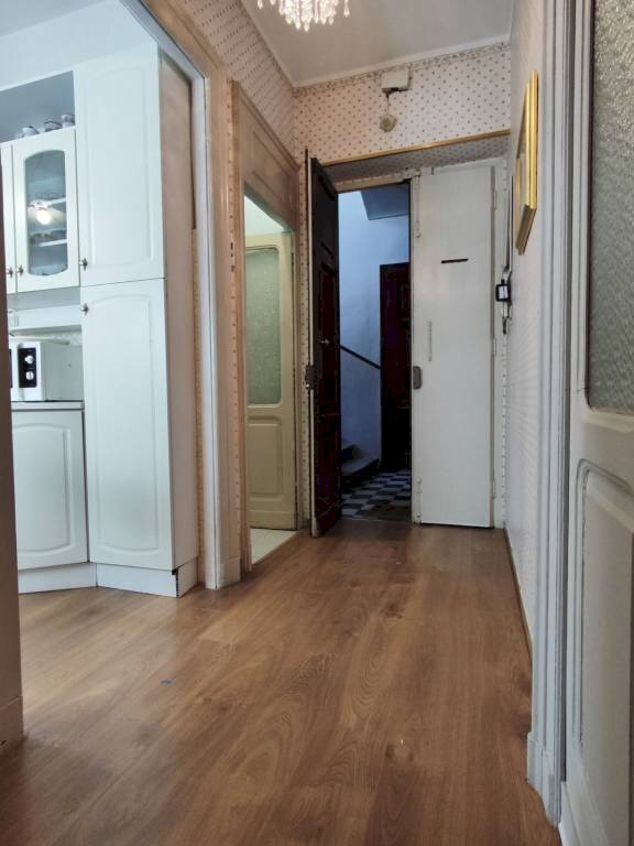 Corridoio - Appartamento via Senatore Antonio Toselli, 9, Cuneo (zona Centro) - foto 1