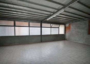 Magazzino - Negozio via Borgo Santa Caterina, Bergamo (zona Borgo Santa Caterina) - foto 5