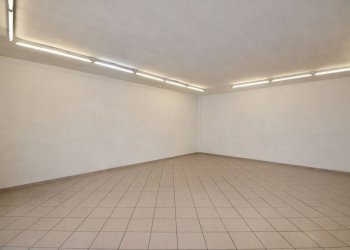 Magazzino - Negozio via Borgo Santa Caterina, Bergamo (zona Borgo Santa Caterina) - foto 8