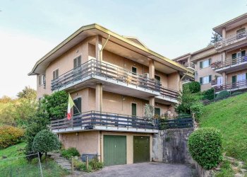 Facciata - Appartamento via Monsignor Riccardo Beretta, 19, Missaglia - foto 1