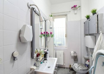 Bagno - Appartamento via Monsignor Riccardo Beretta, 19, Missaglia - foto 18