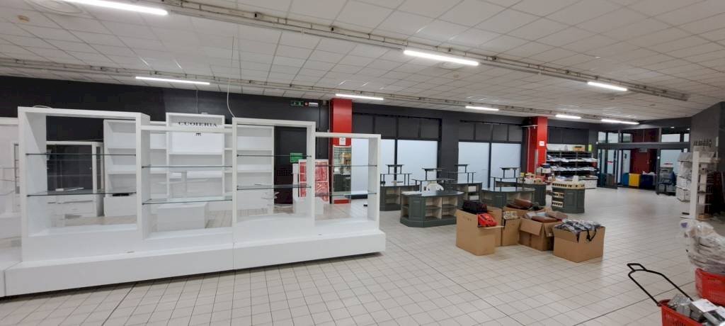 Magazzino - Negozio via Cirillo Monzani, Venezia (zona Mestre) - foto 3