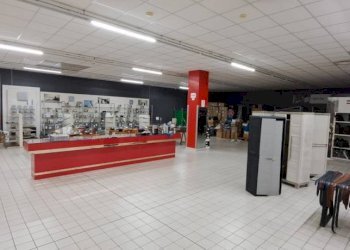 Interno non residenziale - Negozio via Cirillo Monzani, Venezia (zona Mestre) - foto 5