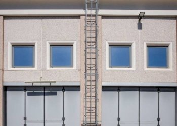 Facciata - Negozio via Cirillo Monzani, Venezia (zona Mestre) - foto 13