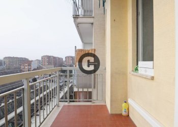 Balcone - Three-room apartment corso Grosseto, 75, Torino (neighborhood Borgo Vittoria) - photo 12