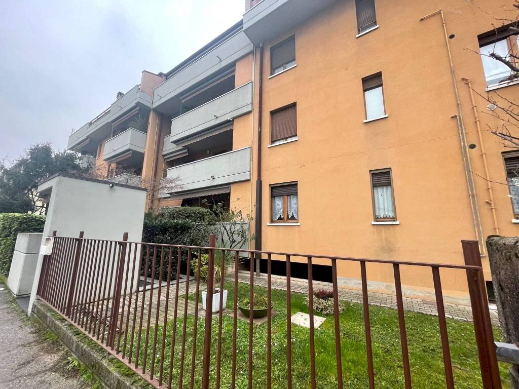 Facciata - Ufficio via Thomas Alva Edison, 4, Concorezzo - foto 1